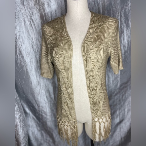Red by BKE short sleeved tan acrylic cardigan with fringe - Picture 11 of 11